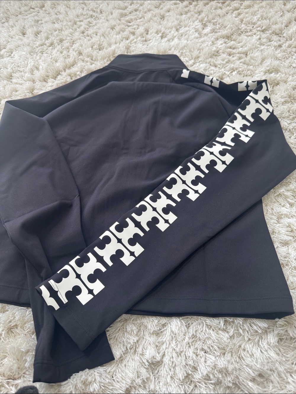 Tory Burch Black Zip-Up Jacket with White Graphic Sleeve-nwot-xl - Picture 5 of 5